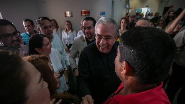 El Gobernador Rubén Rocha Moya acudió este miércoles en Culiacán al festejo por el Día del Servidor Público.