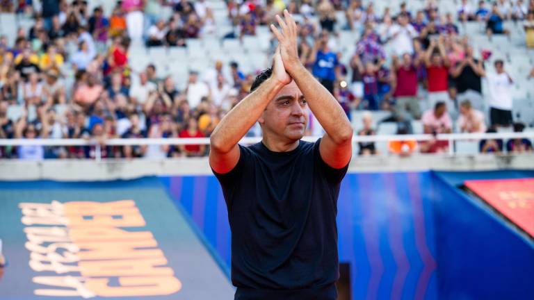 Xavi Hernández dice la razón por la que seguirá en el Barcelona