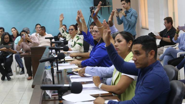 Aprueba Cabildo crear comisión para inspeccionar los Acuarios de Mazatlán