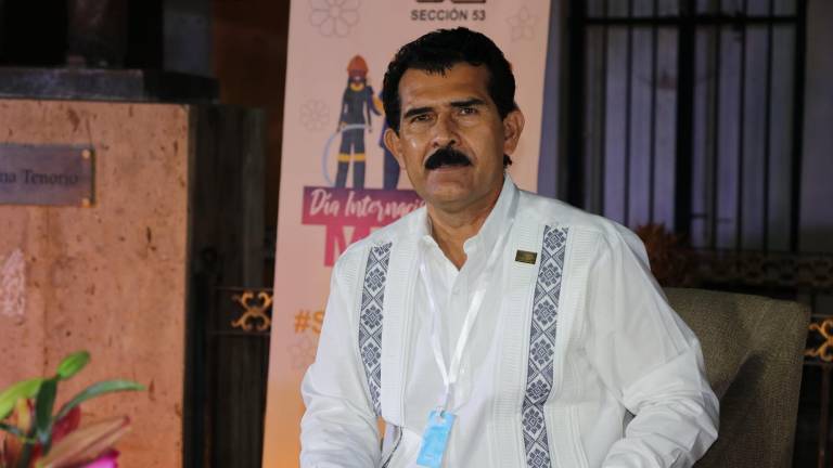Fernando Sandoval Angulo, líder sindical del SNTE 53.