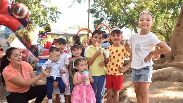 FOTOS | Celebra DIF Sinaloa a los niños y las niñas en Culiacán