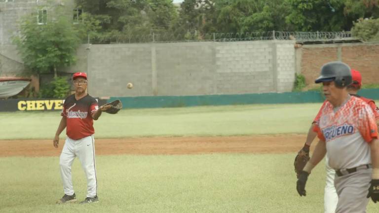 Rescate Marítimo no pudo cerrar con victoria, pero sí como líder del rol regular. Rescate Marítimo no pudo cerrar con victoria, pero sí como líder del rol regular.