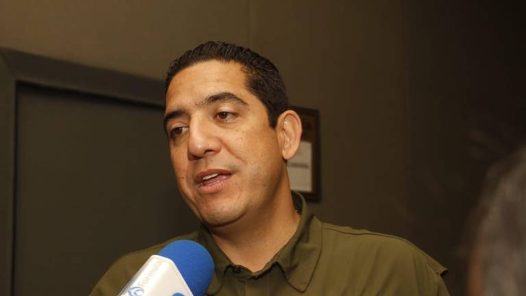 Jesús Valdés expone propuestas económicas ante la intercamaral en Culiacán
