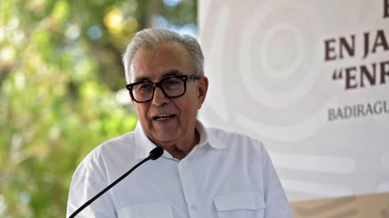 El Gobernador Rubén Rocha Moya informó que el campamento militar de la Feria Ganadera se trasladará al Parque 87. El Gobernador Rubén Rocha Moya informó que el campamento militar de la Feria Ganadera se trasladará al Parque 87.