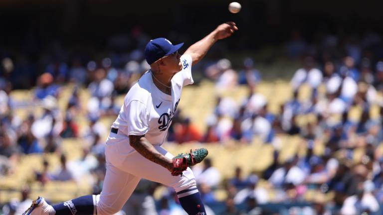 Julio Urías se va sin decisión; Dodgers no lo apoya