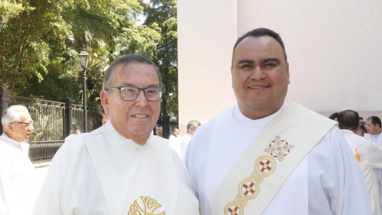 Celebran Sacerdotes de la Diócesis de Culiacán la Misa Crismal