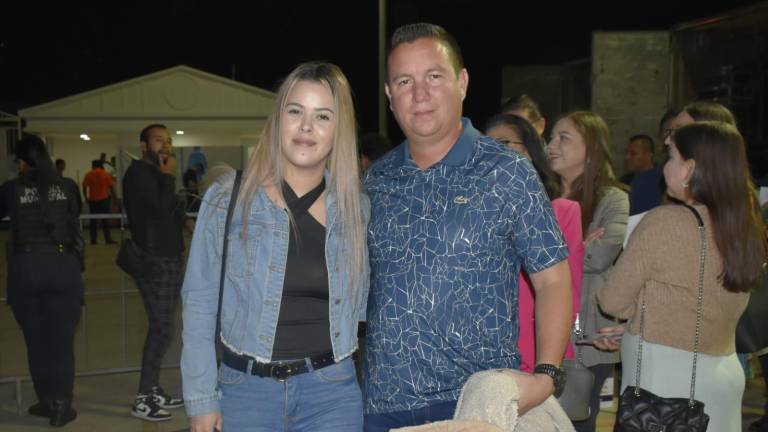 Enamora Ricardo Montaner a sus fans en su regreso a Culiacán