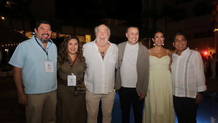 Ali Zamudio, Edna Gutiérrez, Carlos Berdegué, Juan Carlos Ordaz, Michelle Aguilar Ramos y Sergio Romero. Ali Zamudio, Edna Gutiérrez, Carlos Berdegué, Juan Carlos Ordaz, Michelle Aguilar Ramos y Sergio Romero.