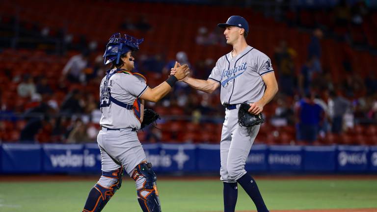 Jaguares de Nayarit inició con triunfo su serie en el Panamericano de Zapopan ante Charros. Jaguares de Nayarit inició con triunfo su serie en el Panamericano de Zapopan ante Charros.