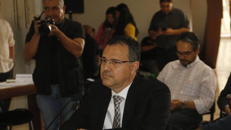 Adán Alberto Salazar Gastélum fue electo como nuevo Magistrado del Supremo Tribunal de Justicia de Sinaloa.