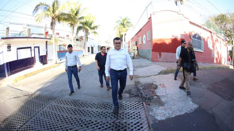 El Alcalde Édgar González Zataráin y funcionarios supervisaron los trabajos de rehabilitación.
