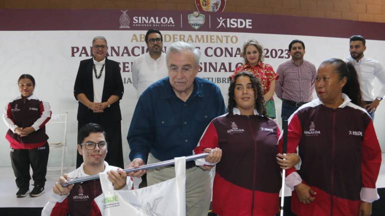 Abanderan a delegación de Sinaloa que participará en Paranacionales Conade