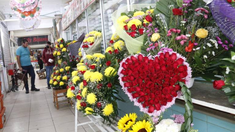 Florerías de Culiacán se preparan para la venta de San Valentín