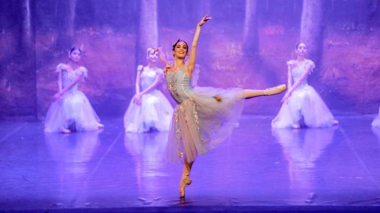 El espectáculo ‘Cenicienta’ presentará la Compañía de Ballet de Mazatlán en noviembre. El espectáculo ‘Cenicienta’ presentará la Compañía de Ballet de Mazatlán en noviembre.