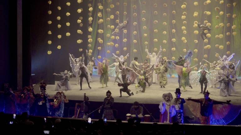 Gran espectáculo se disfruta en el Pablo de Villavicencio con Monarca. Gran espectáculo se disfruta en el Pablo de Villavicencio con Monarca.