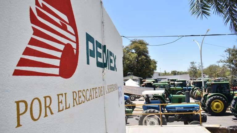Las instalaciones de Pemex de Culiacán siguen tomadas por los productores.