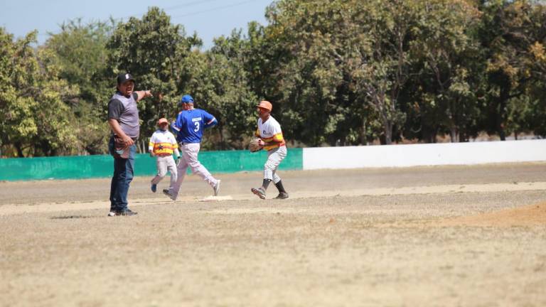 Las Higueras salen avantes ante El Armadillo, en beisbol del Chololos