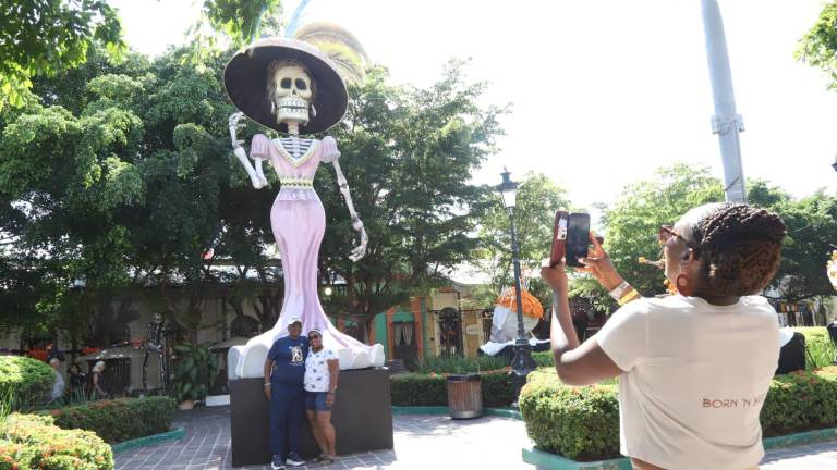 Directivos de hoteles, comercios y restaurantes reportaron alta actividad nocturna en la Zona Dorada, el malecón y el Centro Histórico. Directivos de hoteles, comercios y restaurantes reportaron alta actividad nocturna en la Zona Dorada, el malecón y el Centro Histórico.
