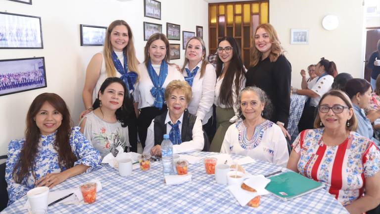 Reflexionan sobre la virtuosidad de la mujer, las damas de Anspac Mazatlán en seminario