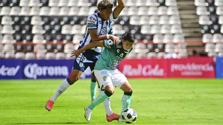 Pachuca goleó al León, en el duelo de los equipos de la familia Martínez.