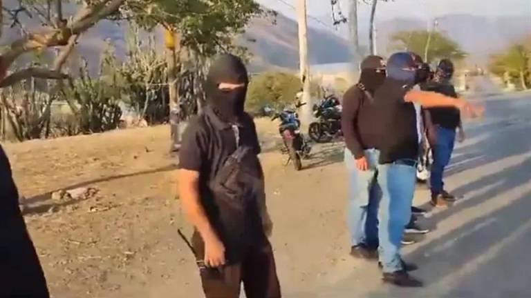 AMLO admite que buscó acuerdos con encapuchados en Chiapas