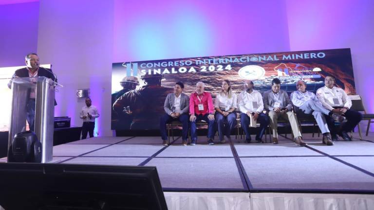 Raúl García Reimbert y autoridades locales y estatales estuvieron presentes en la inauguración del Segundo Congreso Internacional Minero Mazatlán 2024.