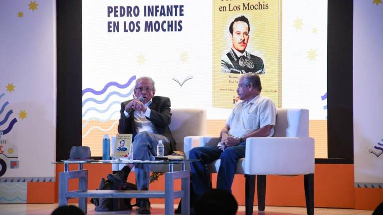 Presentación del libro ‘Pedro Infante en Los Mochis’, por los autores Ramiro Sánchez Arce y José Armando Infante.