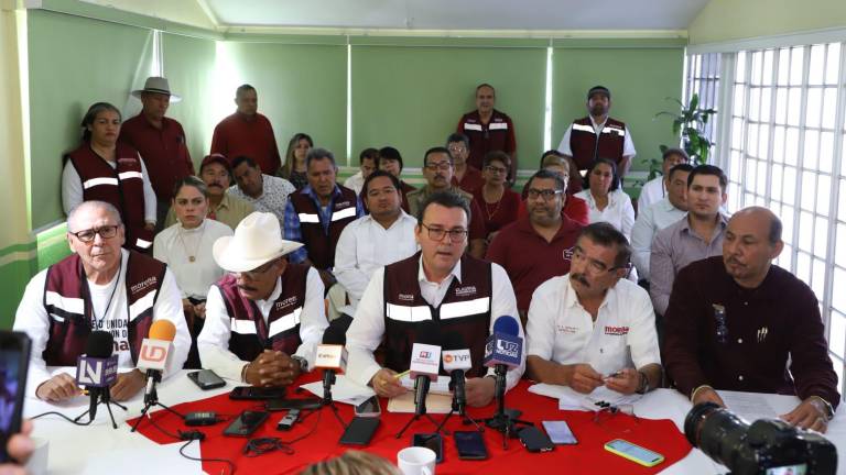 Militantes de Morena en Mazatlán expresan su inconformidad por la integración de la planilla de las candidaturas a regidurías.