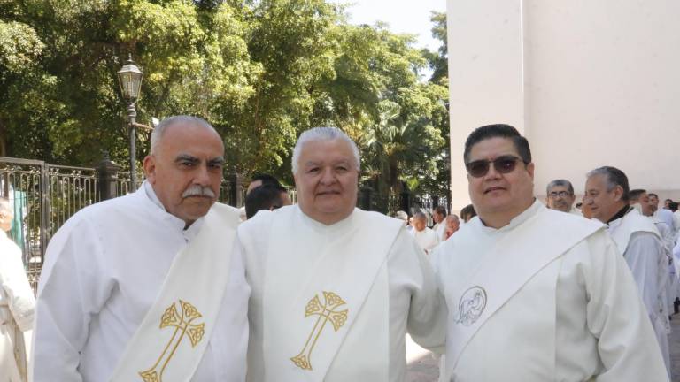 Celebran Sacerdotes de la Diócesis de Culiacán la Misa Crismal