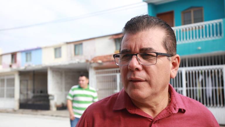 El Alcalde de Mazatlán Édgar González Zataráin informa de sanciones a comercios por el Buen Fin.
