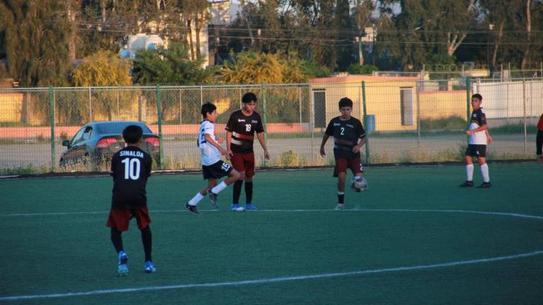 Sinaloa tuvo acción en la rama varonil en el Macroregional de futbol.