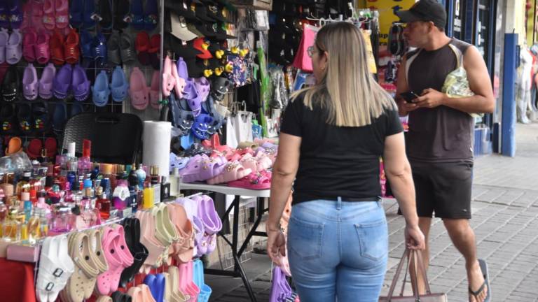 Comerciantes del Centro de Culiacán esperan apoyarse de un proyecto de reactivación económica impulsado desde el Gobierno Municipal.