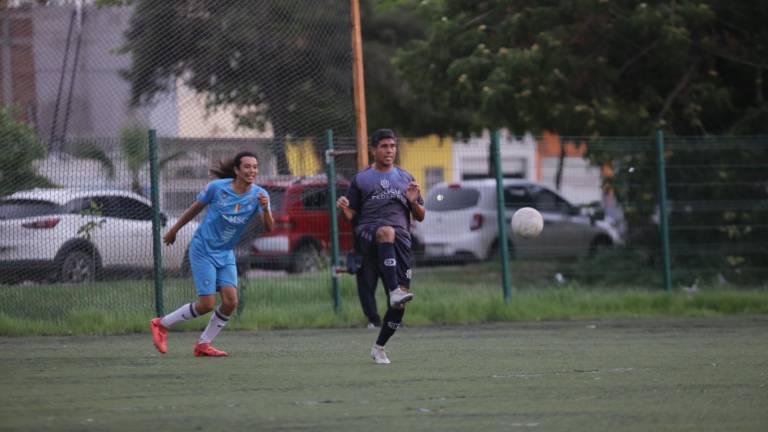 Se juega la tercera fecha del Torneo de Copa de la Liga de Futbol Superveteranos Municipal. Se juega la tercera fecha del Torneo de Copa de la Liga de Futbol Superveteranos Municipal.