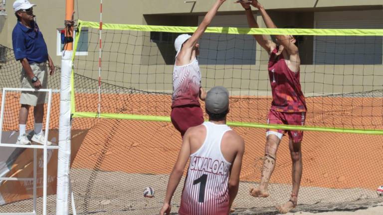 Sinaloa cerró con fuerza en el voleibol de playa, en Mazatlán.