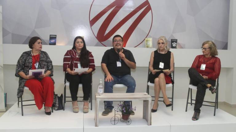 María Guadalupe Rojas Garay, Karina Castillo, Samuel Parra, Maru Enciso y Melly Peraza.