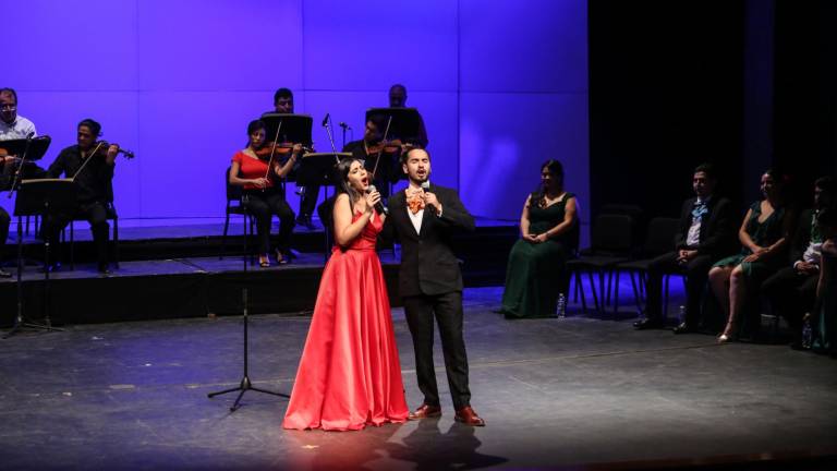 Integrantes del Taller de Ópera de Sinaloa ofreció un repertorio de música mexicana.