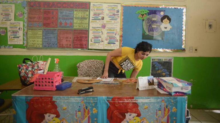 Empiezan clases sin libros de texto de la SEP en escuelas de Chihuahua