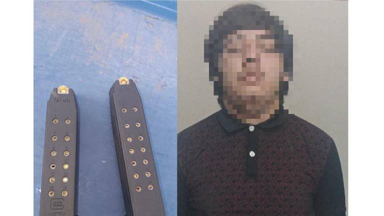 La persona aprehendida se trata de un menor de edad, a quien le confiscaron una motocicleta y dos cargadores de arma de fuego abastecidos. La persona aprehendida se trata de un menor de edad, a quien le confiscaron una motocicleta y dos cargadores de arma de fuego abastecidos.