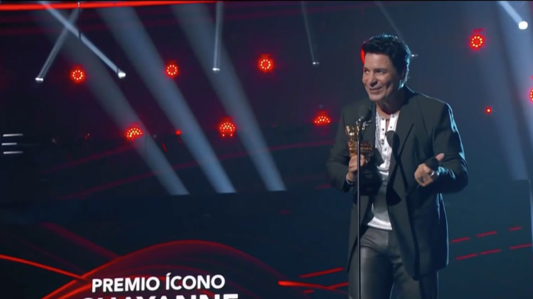 Recibe Chayanne el Premio Ícono en los Billboard a la Música Latina 2022