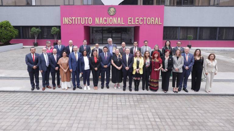 Consejeras y consejeros del Instituto Nacional Electoral se reunieron con gobernadores del País, integrantes de la Conago.