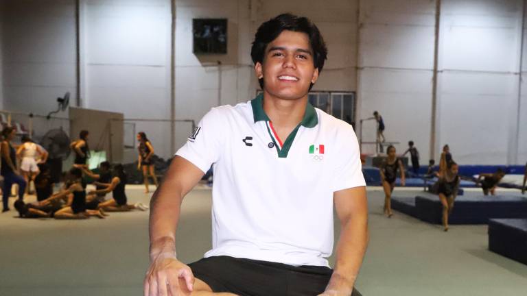 Aarón Francisco Ibarra Osuna aseguró que la constancia y el sacrificio de años han valido la pena. Aarón Francisco Ibarra Osuna aseguró que la constancia y el sacrificio de años han valido la pena.