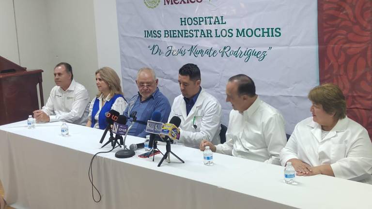 En el evento se reconoció al personal y se dio a conocer la implementación de una nueva estrategia nacional de atención médica. En el evento se reconoció al personal y se dio a conocer la implementación de una nueva estrategia nacional de atención médica.
