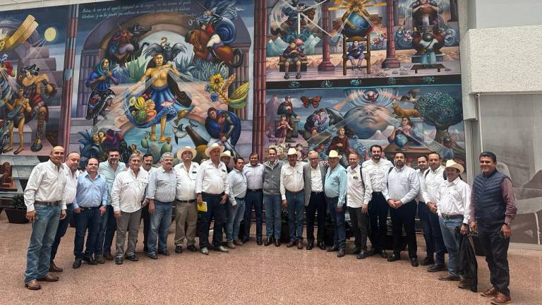 El Gobernador de Sinaloa Rubén Rocha Moya se reunió con autoridades del Gobierno federal.