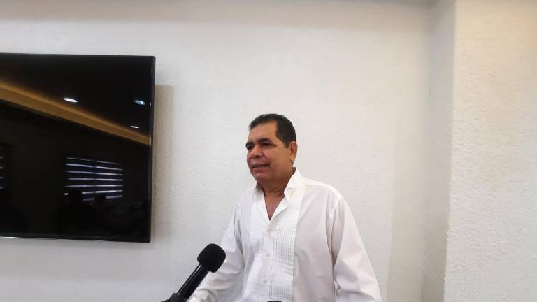 Armando Zamora Canizález dice que buscará de nuevo la Alcaldía de Mazatlán.