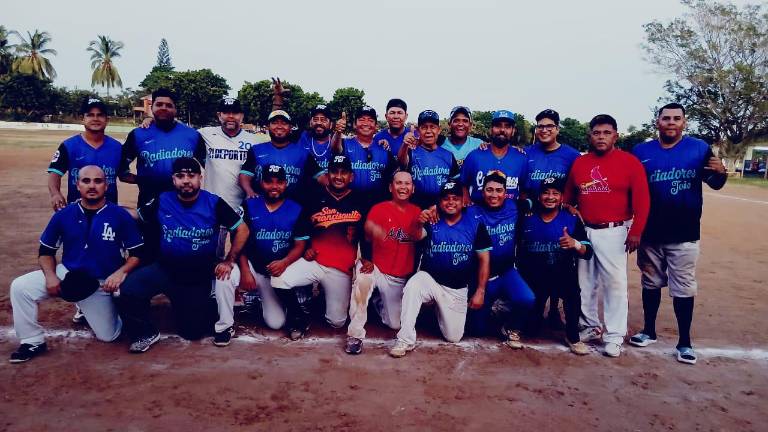 Radiadores Toño se impuso en cerrado duelo 2-1 a Diablos-Taller Eléctrico Fernando. Radiadores Toño se impuso en cerrado duelo 2-1 a Diablos-Taller Eléctrico Fernando.