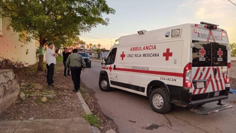 Socorristas de Cruz Roja auxiliaron a los tres heridos y los trasladaron a un hospital del Valle San Lorenzo.