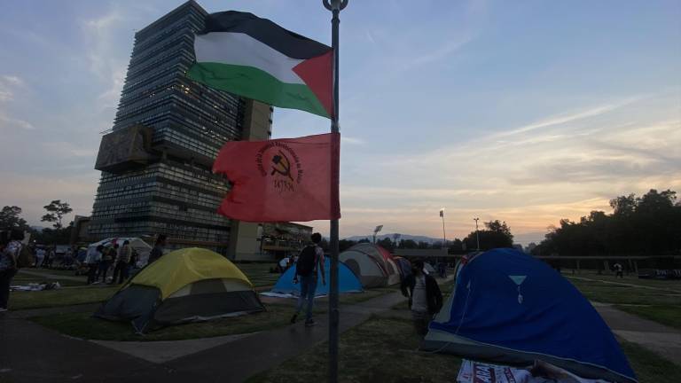 Estudiantes y académicos instalaron un campamento en la UNAM para visibilizar el genocidio en Palestina.