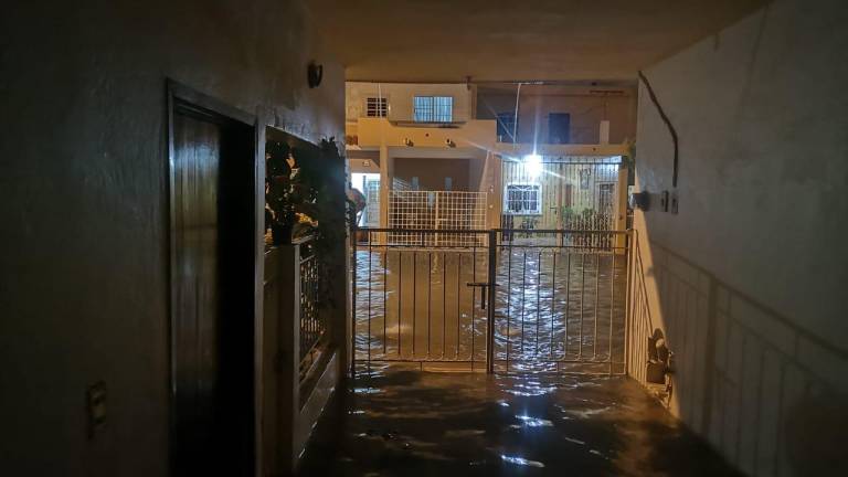 Impacta ‘Pamela’ con lluvias y fuertes vientos al sur de Sinaloa; medio Mazatlán no tiene energía eléctrica, reportan