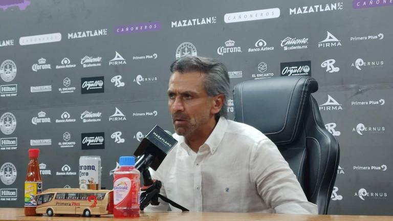 Gilberto Adame le da preferencia al cierre de torneo antes de mantenerse como entrenador de Mazatlán