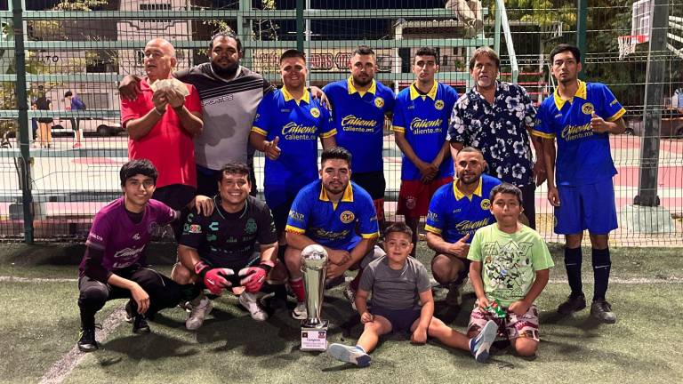 Águilas del Pariente se corona en el Torneo de Futbol Casa Hogar Fin de Semana Imdem.